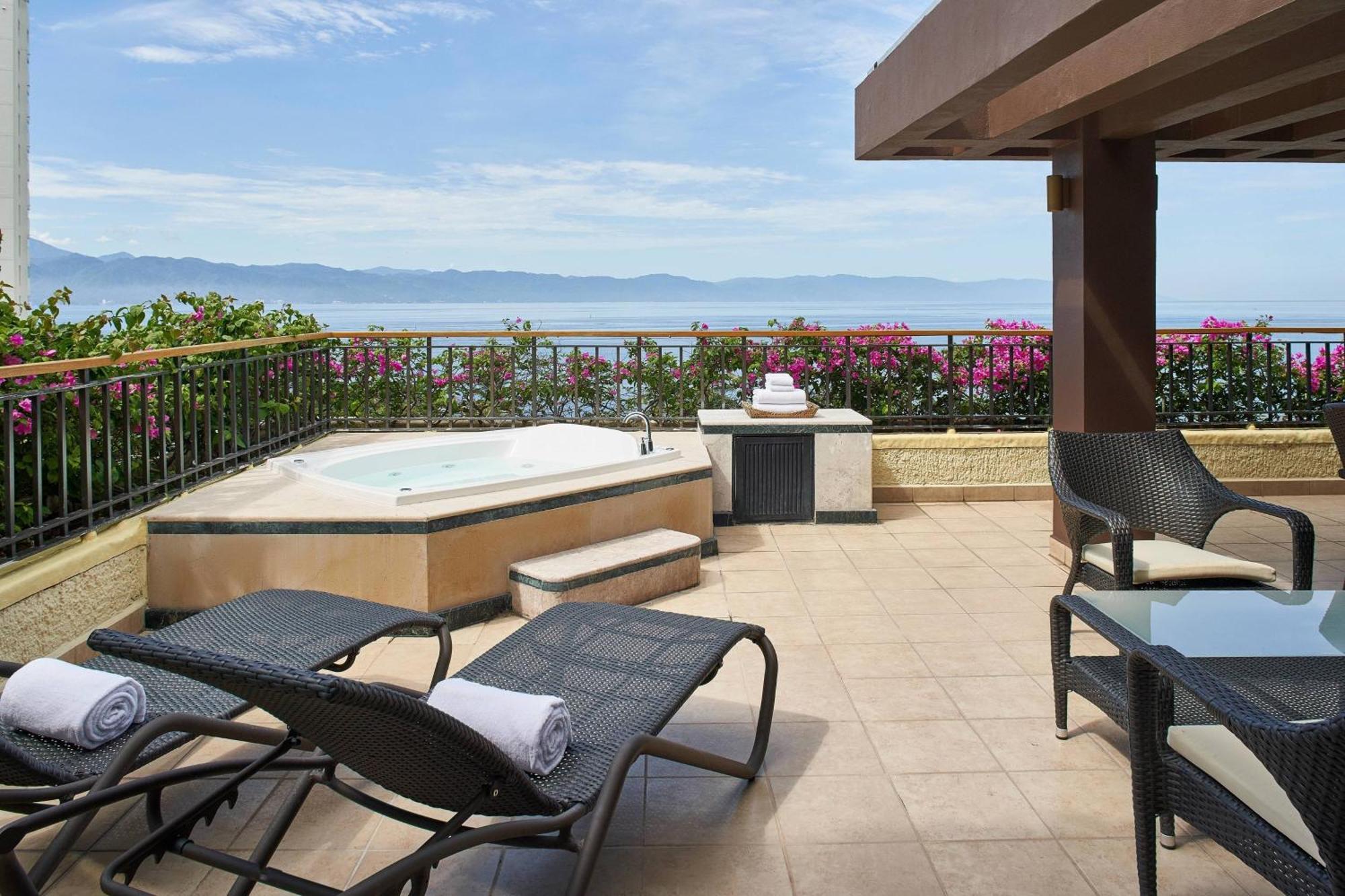 Marriott Puerto Vallarta Resort & Spa Bagian luar foto